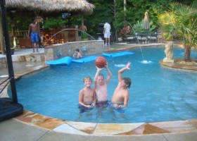 Pool-Party_IMG-1-280x200
